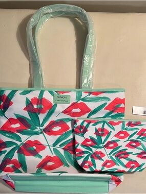 Clinique Mint & Red Lip Print Tote with Matching Pouch NWT